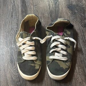 Sugar Green and White Sneakers Casual Low-Top